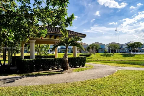 1475 Silk Oak Drive Hollywood FL 33021