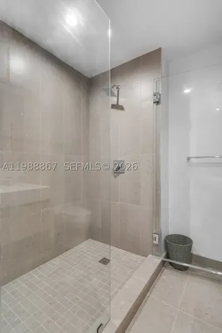 11 NE 6th Miami FL 33131