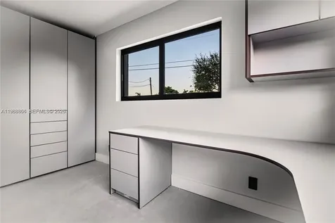 5561 NE 28th Avenue Fort Lauderdale FL 33308