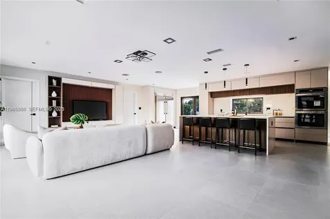 5561 NE 28th Avenue Fort Lauderdale FL 33308