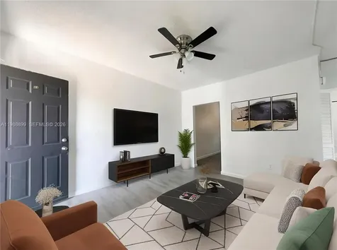 1117 NW 3rd Avenue Miami FL 33136