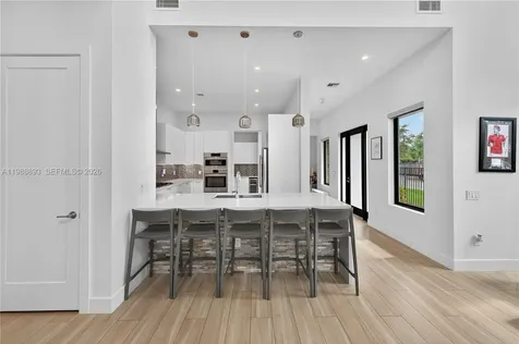 5999 E Brookfield Circle E Hollywood FL 33312