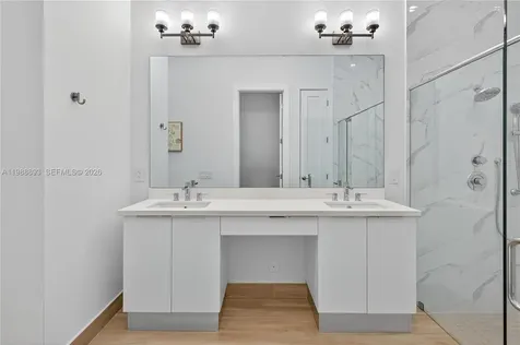 5999 E Brookfield Circle E Hollywood FL 33312