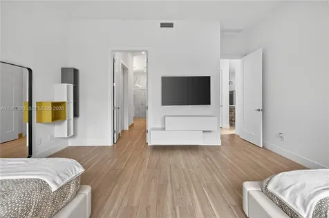 5999 E Brookfield Circle E Hollywood FL 33312