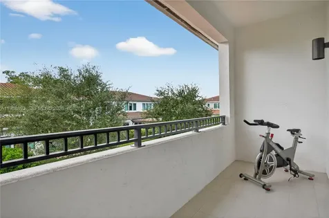 5999 E Brookfield Circle E Hollywood FL 33312