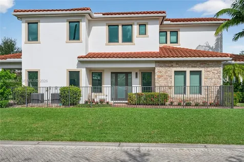 5999 E Brookfield Circle E Hollywood FL 33312