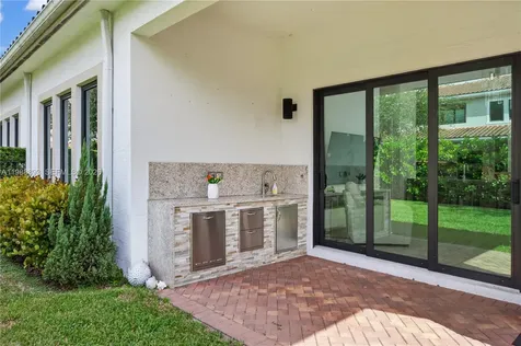 5999 E Brookfield Circle E Hollywood FL 33312