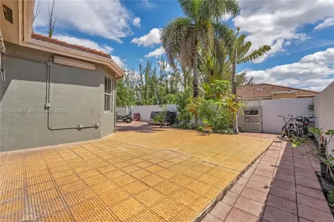 1173 NW 135th Court Miami FL 33182