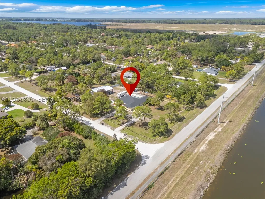 17075 Orange Grove Boulevard Loxahatchee FL 33470