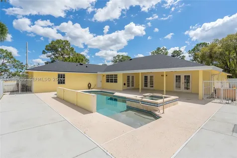 17075 Orange Grove Boulevard Loxahatchee FL 33470