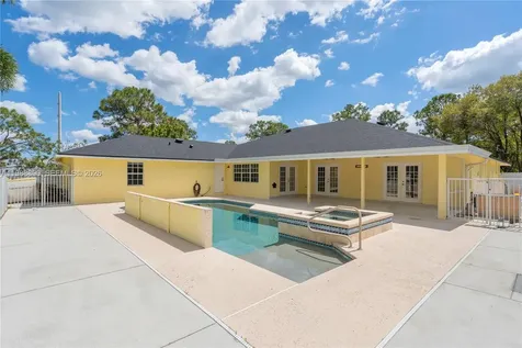 17075 Orange Grove Boulevard Loxahatchee FL 33470