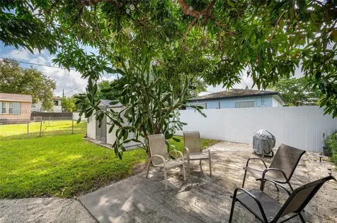 1844 NW 47th Street Miami FL 33142
