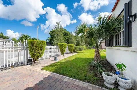 1844 NW 47th Street Miami FL 33142