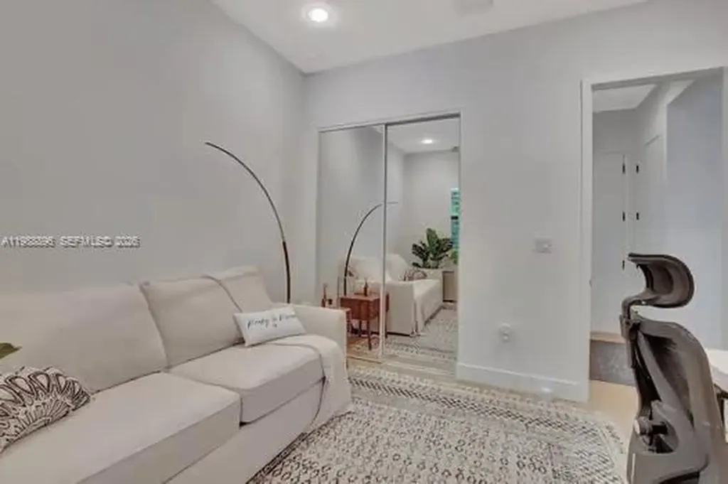 8514 Apple Falls Lane Boca Raton FL 33496