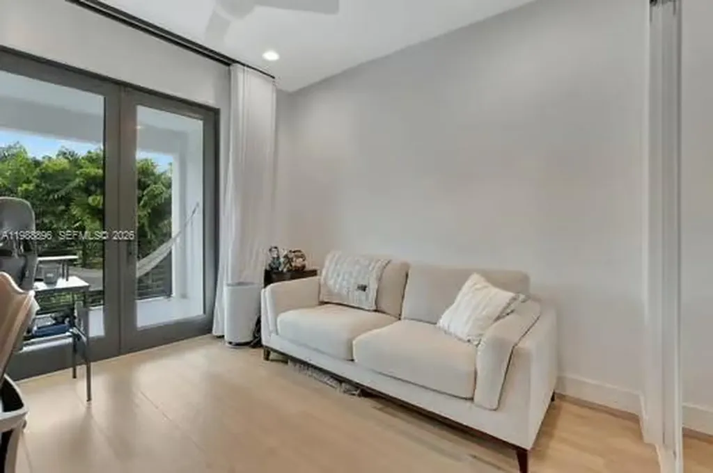 8514 Apple Falls Lane Boca Raton FL 33496
