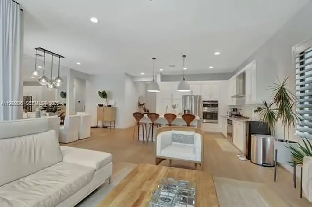 8514 Apple Falls Lane Boca Raton FL 33496
