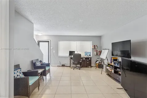 2260 NW 59th Way Lauderhill FL 33313