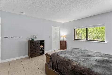 2260 NW 59th Way Lauderhill FL 33313