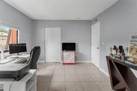 2260 NW 59th Way Lauderhill FL 33313