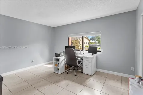 2260 NW 59th Way Lauderhill FL 33313