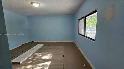 2260 NW 59th Way Lauderhill FL 33313