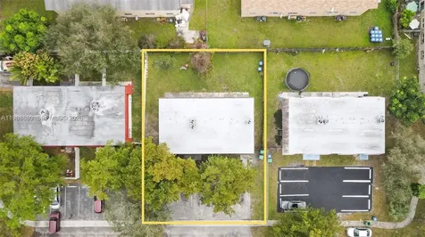 2260 NW 59th Way Lauderhill FL 33313