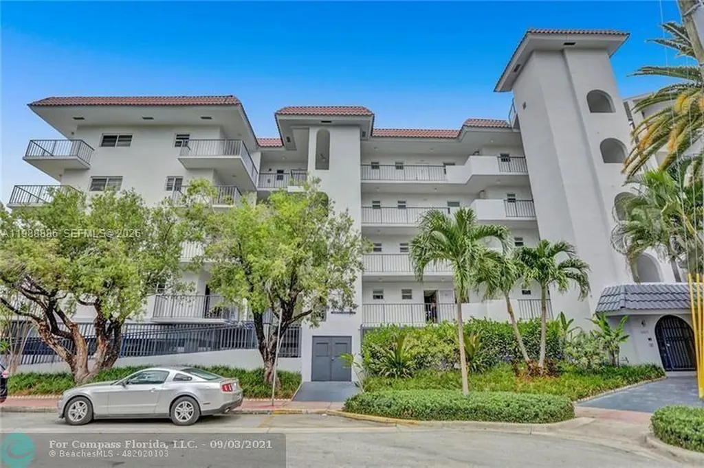 2455 Flamingo Drive Miami Beach FL 33140