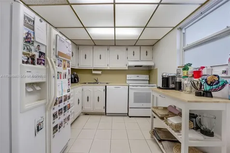 2455 Flamingo Drive Miami Beach FL 33140