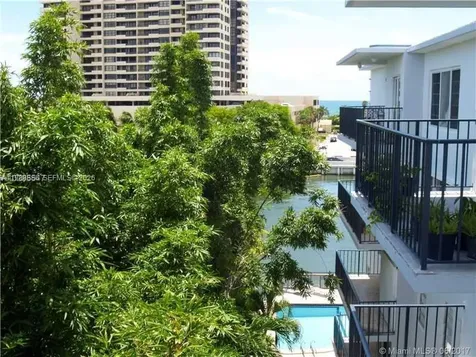 2455 Flamingo Drive Miami Beach FL 33140