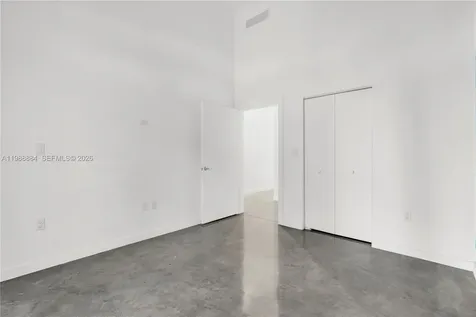 761 NW 1st Street Miami FL 33128