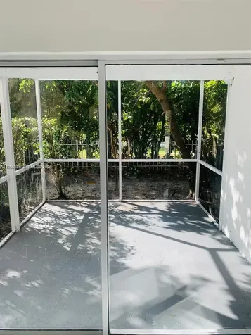 9454 NW 8th Circle Plantation FL 33324