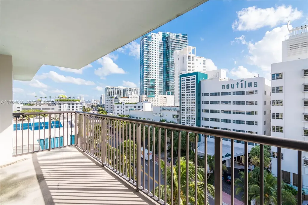 1800 Collins Avenue Miami Beach FL 33139