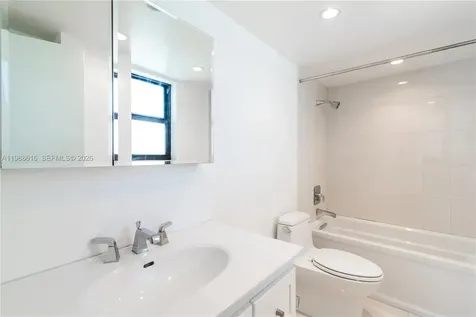 1800 Collins Avenue Miami Beach FL 33139