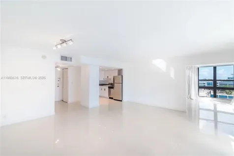 1800 Collins Avenue Miami Beach FL 33139