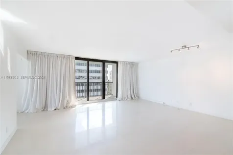 1800 Collins Avenue Miami Beach FL 33139