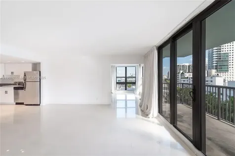 1800 Collins Avenue Miami Beach FL 33139