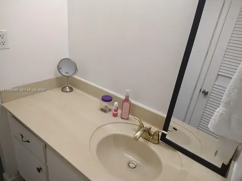 6039 Collins Avenue Miami Beach FL 33140