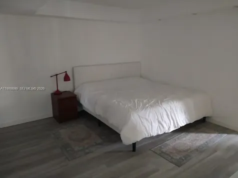 6039 Collins Avenue Miami Beach FL 33140