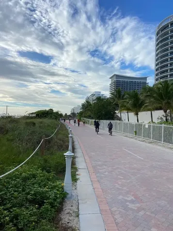 6039 Collins Avenue Miami Beach FL 33140