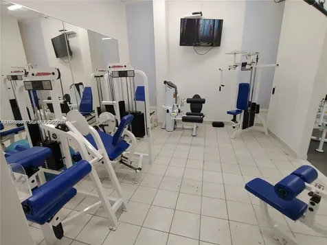 6039 Collins Avenue Miami Beach FL 33140