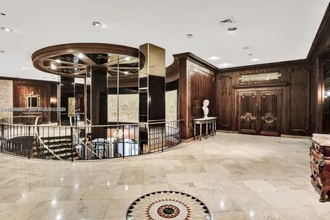 6039 Collins Avenue Miami Beach FL 33140