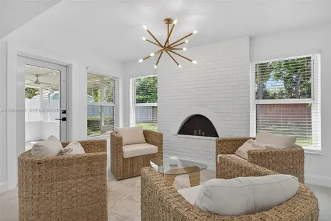 370 NW 48th Court Oakland Park FL 33309