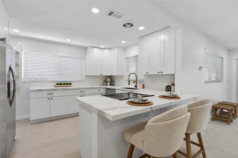 370 NW 48th Court Oakland Park FL 33309