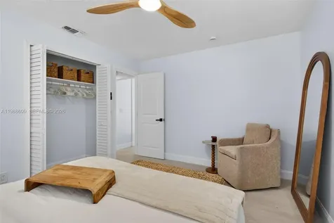 370 NW 48th Court Oakland Park FL 33309