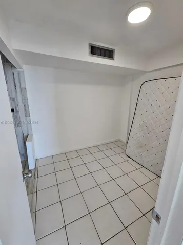 7135 Collins Avenue Miami Beach FL 33141