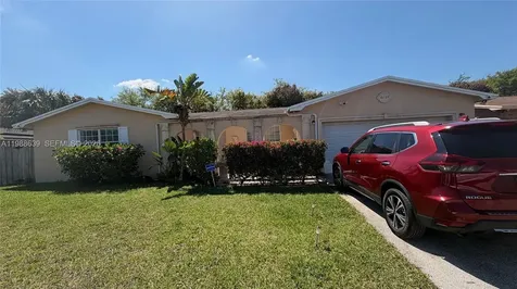 10724 SW 175th Terrace Miami FL 33157