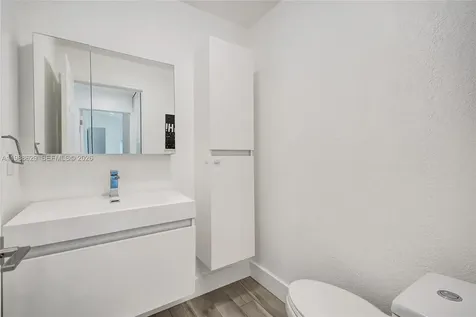4928 SW 33rd Way Hollywood FL 33312