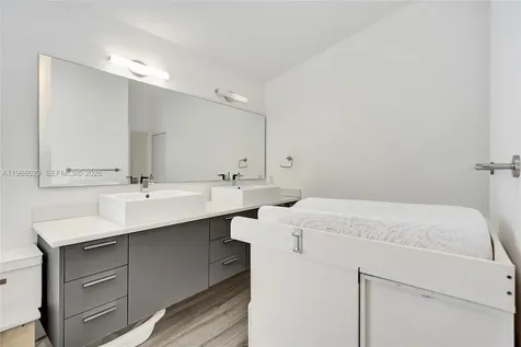 4928 SW 33rd Way Hollywood FL 33312