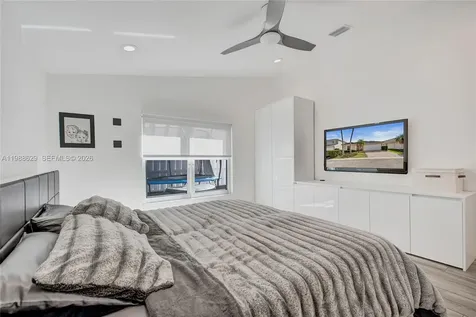 4928 SW 33rd Way Hollywood FL 33312