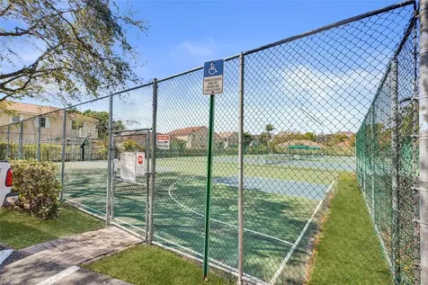 4928 SW 33rd Way Hollywood FL 33312